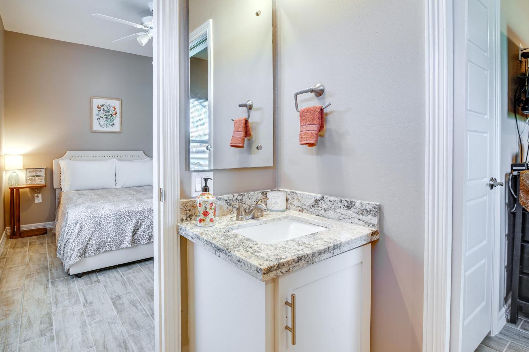 Pet-Friendly Brownsville Apartment With Yard! Dış mekan fotoğraf
